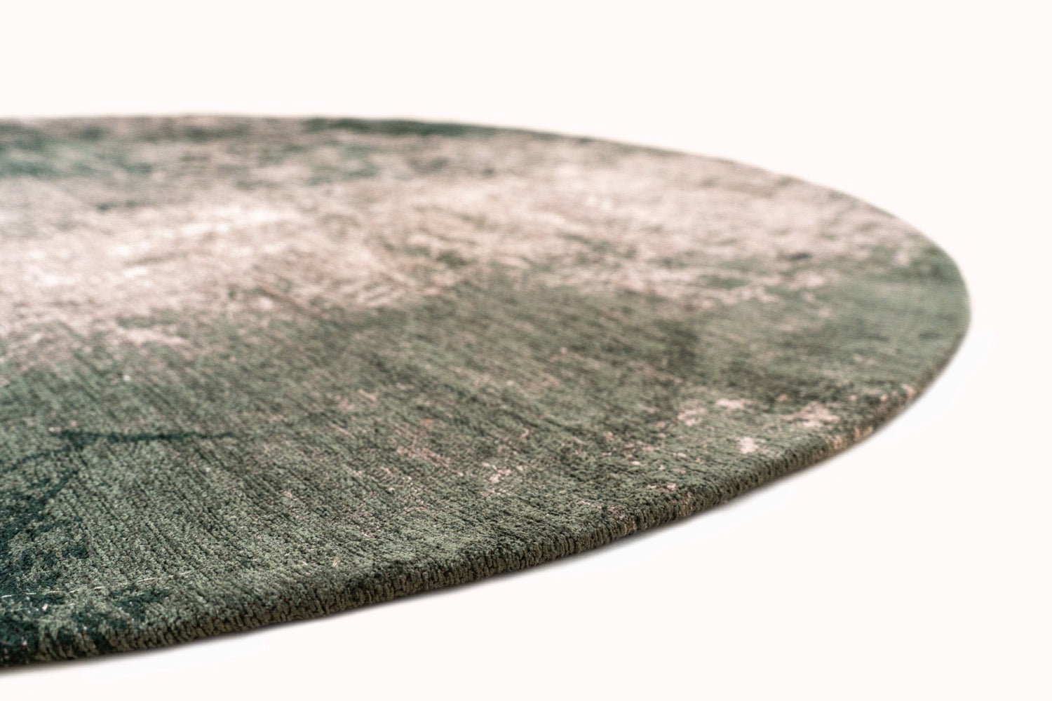 Louis de Poortere Mad Men Cracks Round Dark Pine 8723