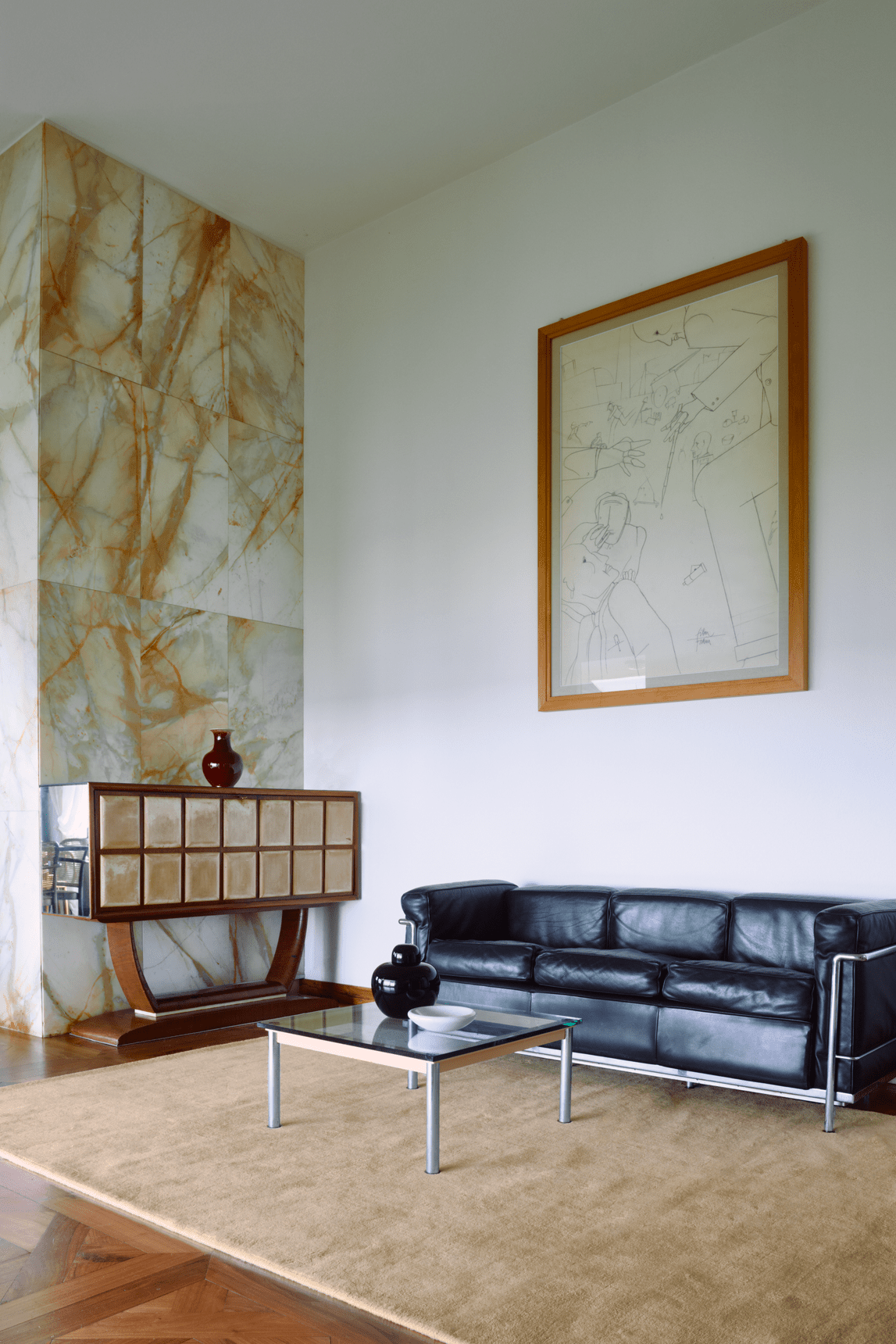 Layered Solid Wool Soft Yellow geel vloerkleed, in een woonkamer