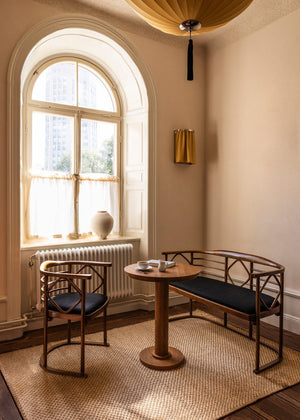 Layered Basket Weave Sisal Natural vloerkleed, in een interieur