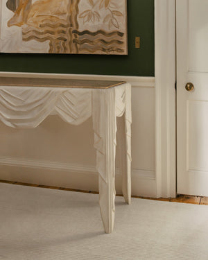 Layered Drift Wool Light Oatmeal beige vloerkleed, in een interieur