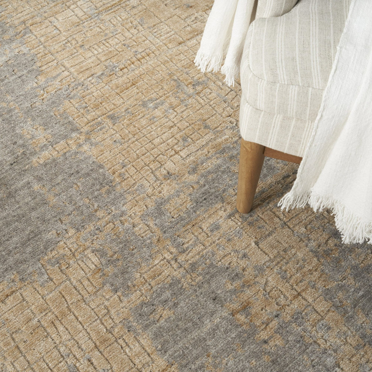 Nourison Harmony HAY05 Grey Gold vloerkleed, detail