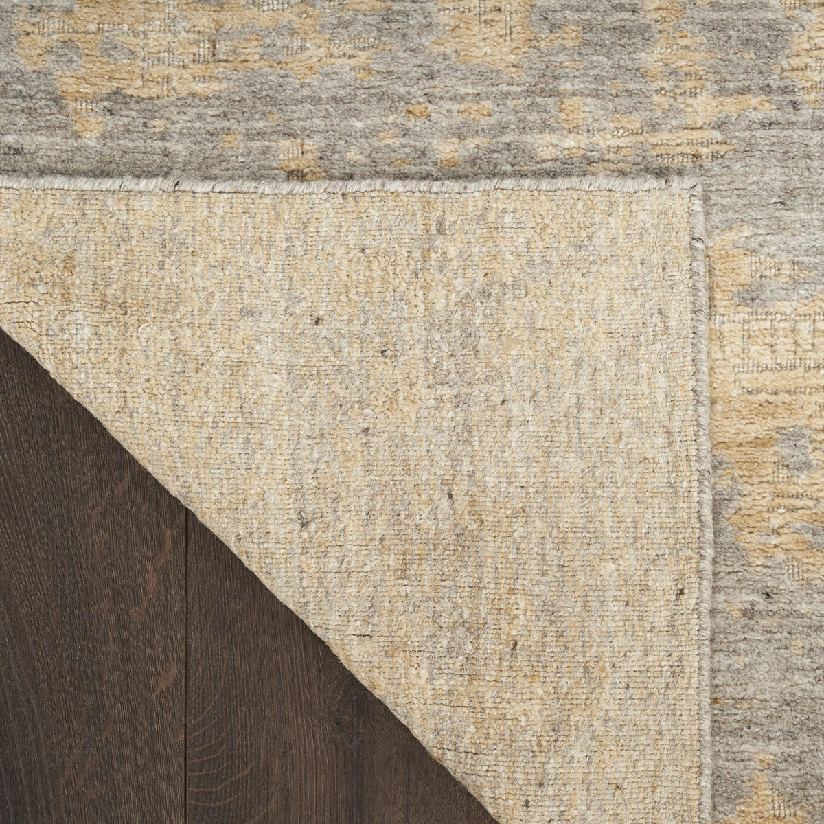 Nourison Harmony HAY05 Grey Gold vloerkleed, achterkant