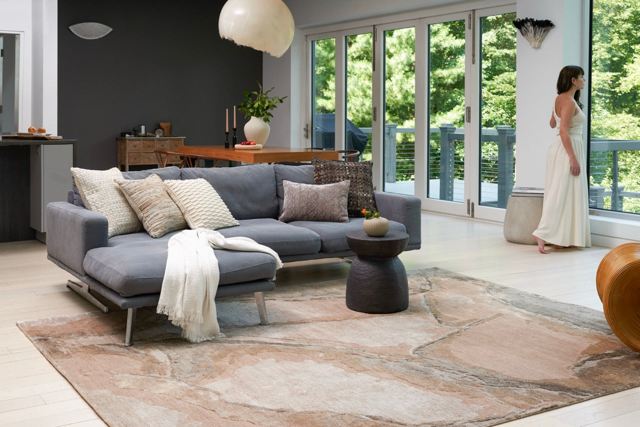 Nourison Silk Shadows SHA24 Beige Zilver