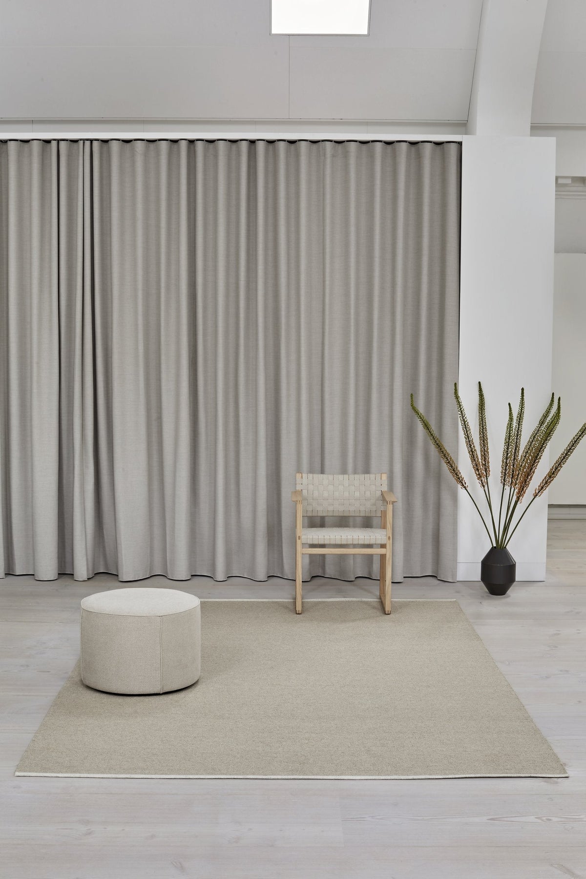 Massimo Escape Kelim Light Beige vloerkleed, in een interieur